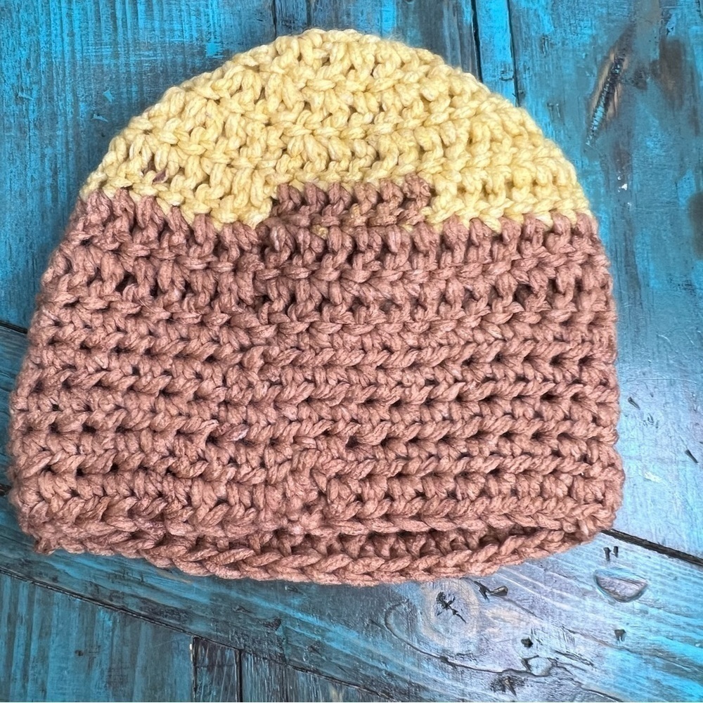 Knit Handmade Toque - Picture 3 of 5